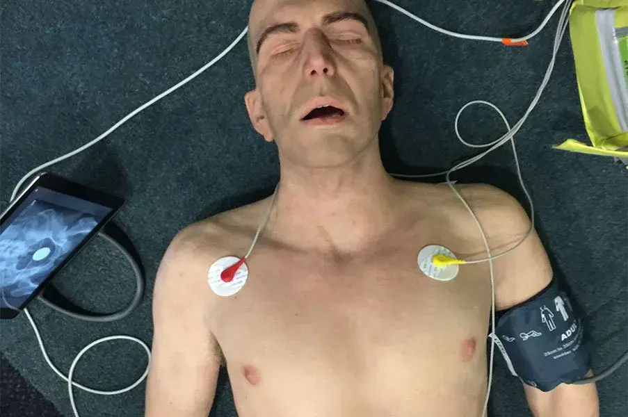 Lifecast-Family-AdultMale-01-1200w